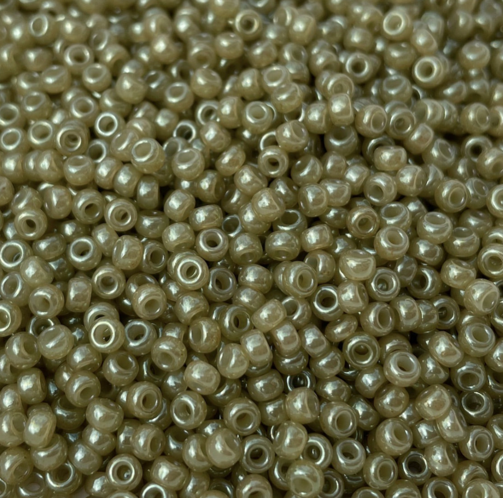 Celery 8-2374 Miyuki 8/0 Round Japanese Seed Beads 20 grams
