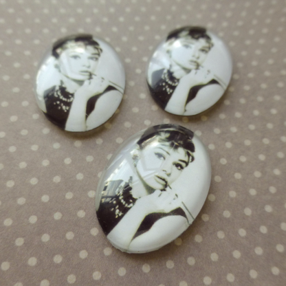 Audrey Hepburn Oval Glass Cabochons 25x18 mm Pack of 6