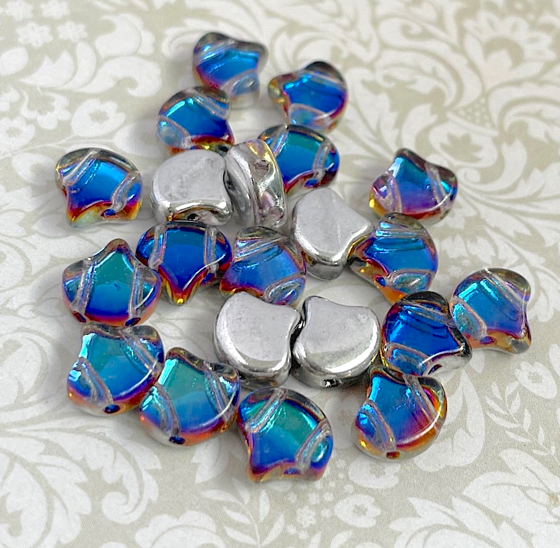 Backlit Petroleum Ginko Duo Beads by Matubo - 10 grams
