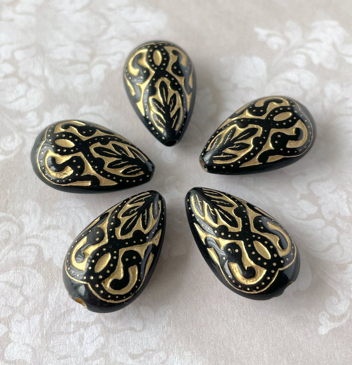 Black and Gold Plastic Teardrop Vintage Look Beads - Pack of 50