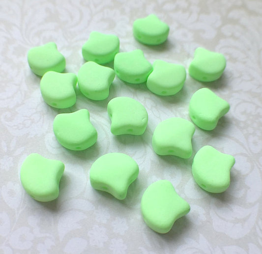 Bondeli Matte Lime Ginko Duo Beads by Matubo - 10 grams