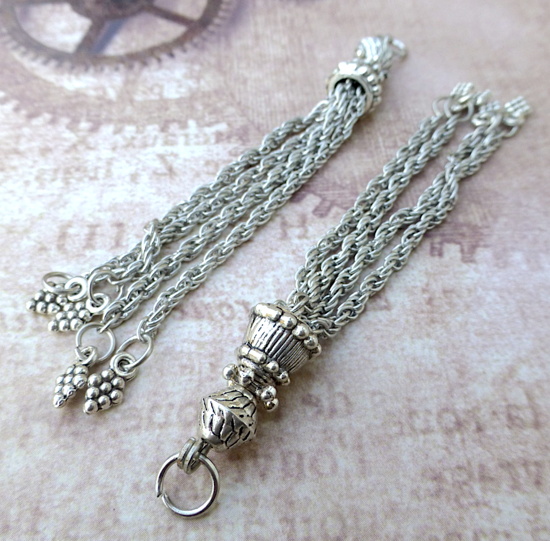 Chain Tassels Wine Pendant Silver Colour - Pack of 4