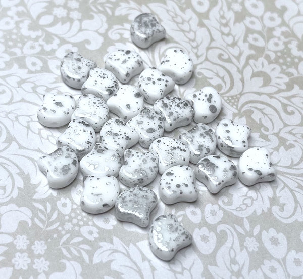 Chalk Silver Splash Ginko Duo Beads by Matubo pack of 35 beads