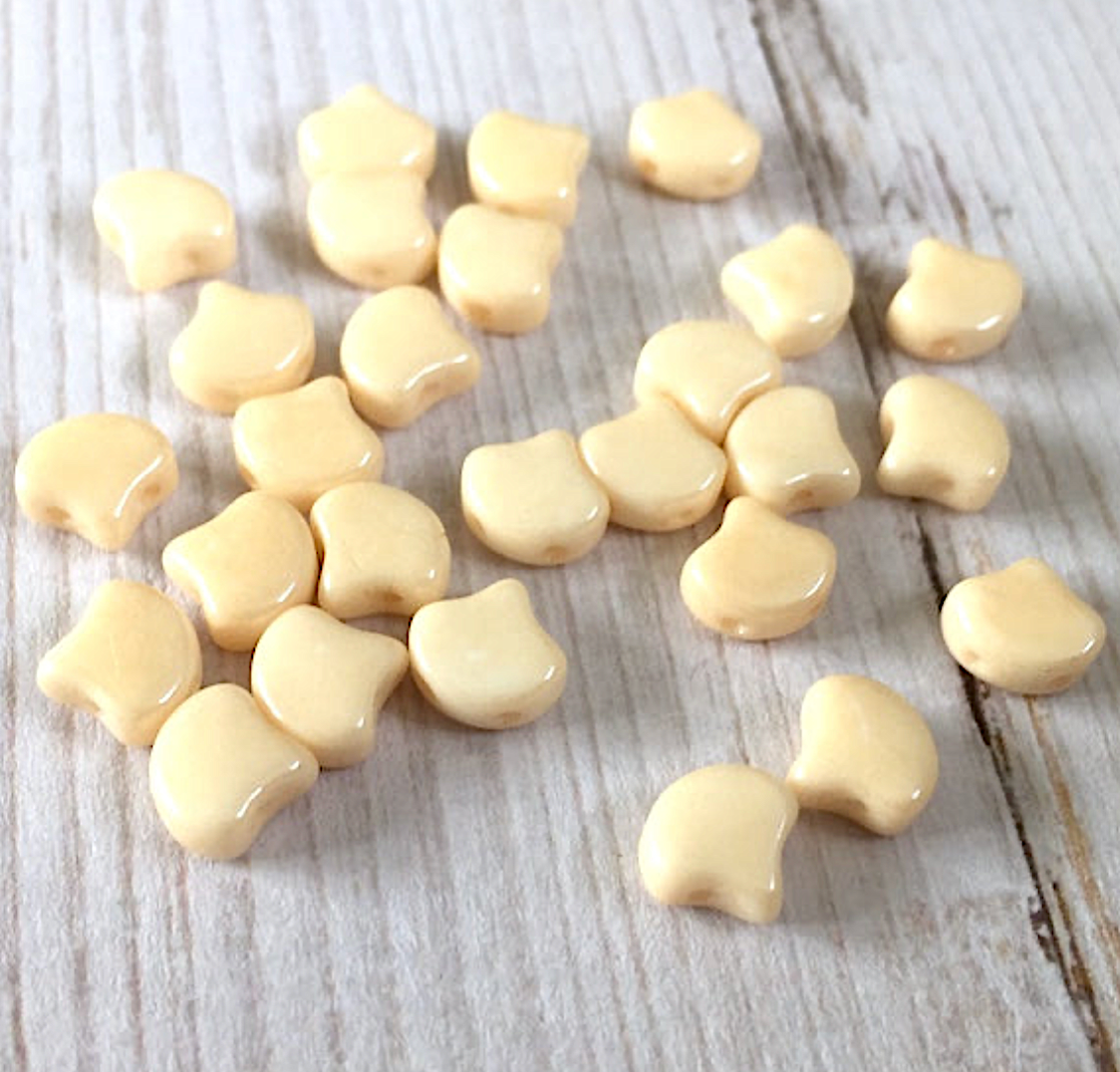 Chalk Beige Luster Ginko Duo Beads by Matubo - 10 grams