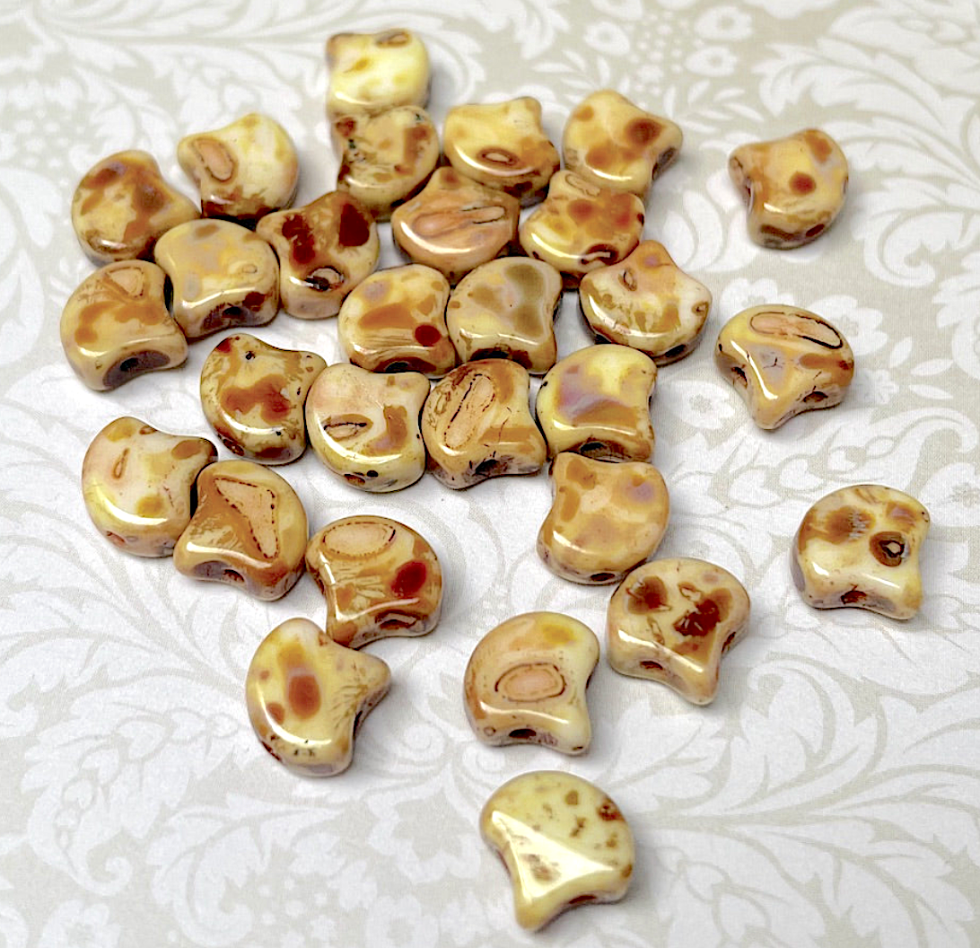 Chalk Dark Travertine Ginko Duo Beads by Matubo - 10 grams