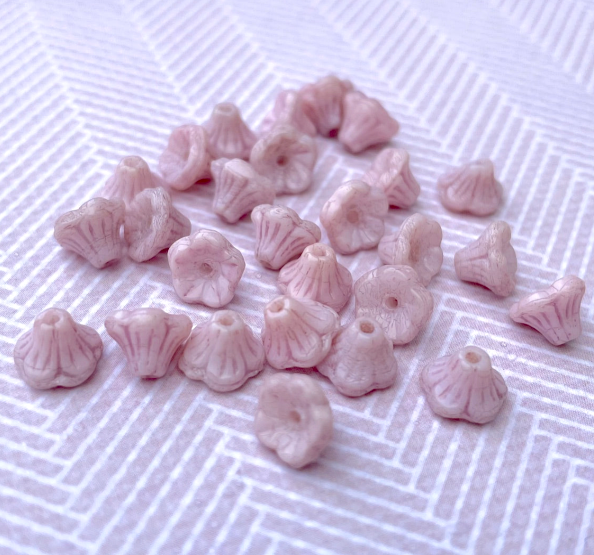 Chalk White Lila Luster Small Flower Cup Glass Beads Pack of 30