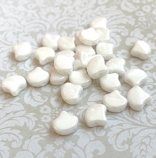 Chalk White Luster Ginko Duo Beads by Matubo - 10 grams