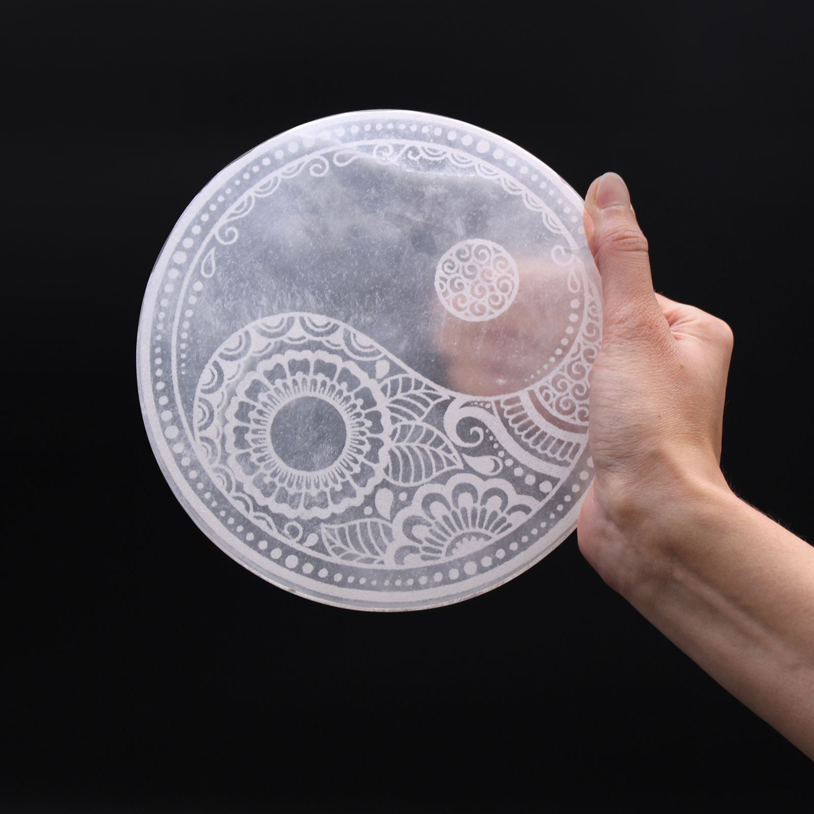 Large Charging Plate 18cm - Yin Yang