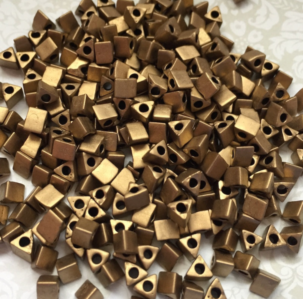 Matte Metallic Dark Bronze 5/0 Sharp Triangle Beads STR5-2006 - 10 grams