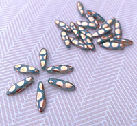 Capri Gold Dots 1hole Dagger Beads 20 Beads