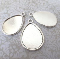 Pack of 10 Cabochon Setting Teardrop in Silver Colour